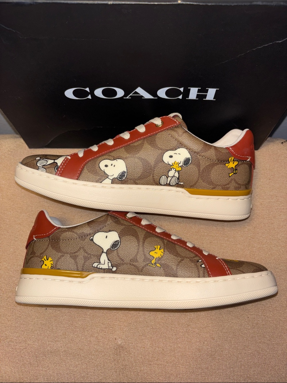 New Coach X Peanuts Clip Low Top Sneaker Signature Canvas SnoopyWoodstock Print - Picture 5 of 11